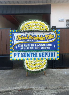 Papan Bunga Duka di Pondok Kacang Barat